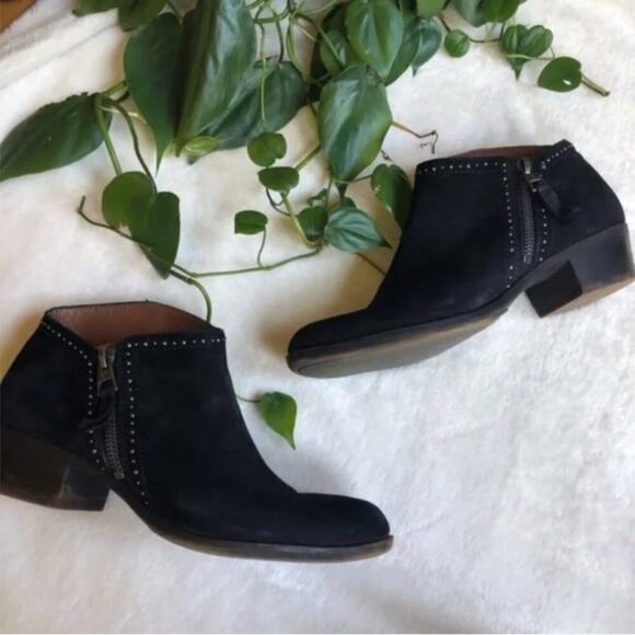 Lucky Brand Benne Studded Black Booties - Picture 2 of 8